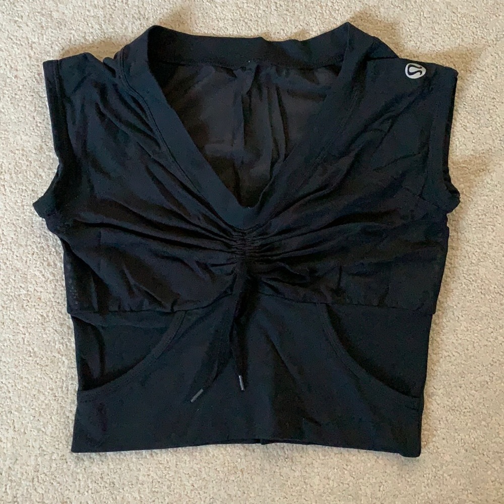 Lululemon crop top